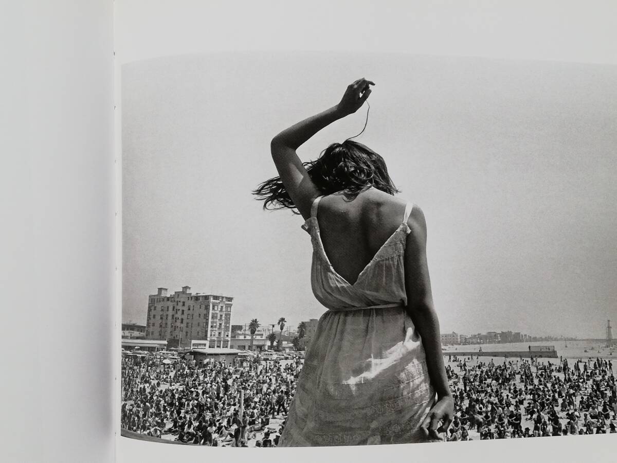 A Year in Photography Magnum Archive　Henri Cartier-Bresson Steve McCurry Jonas Bendiksen Josef Koudelka Alec Soth_画像6