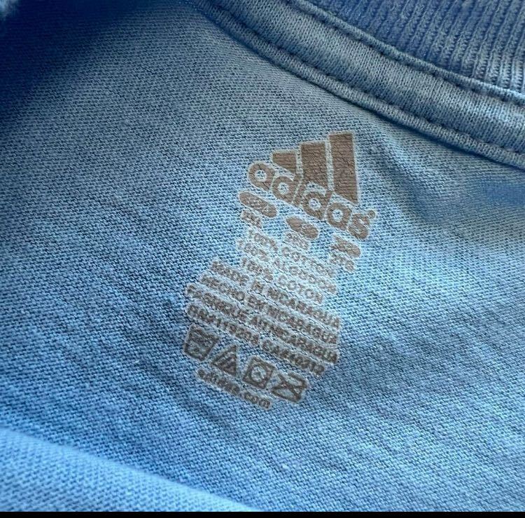 オ　adidas アディダス　ワンポイント　刺繍　Tシャツ　半袖　ブルー