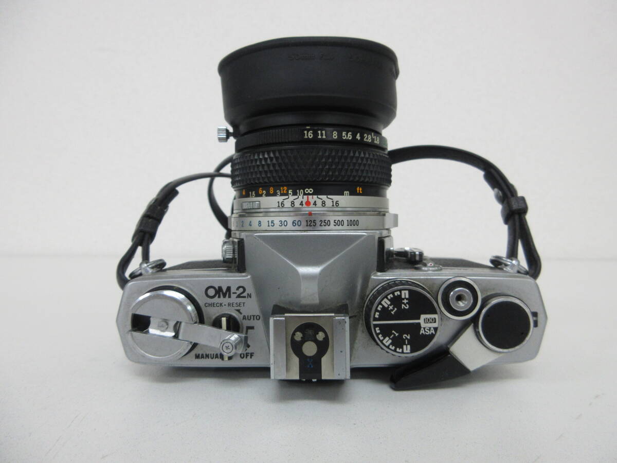 中古 カメラ OLYMPUS オリンパス OM-2 / レンズ OM-SYSTEM ZUIKO AUTO-S 50mm 1:1.8/オリンパス スピードライト ※動作未確認／M_画像4