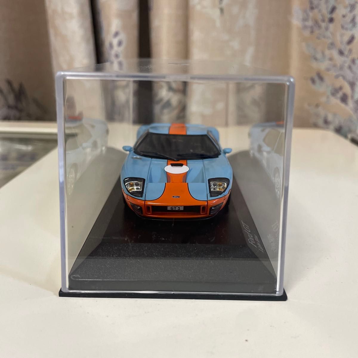 MINICHAMPS  Ford GT  1/43