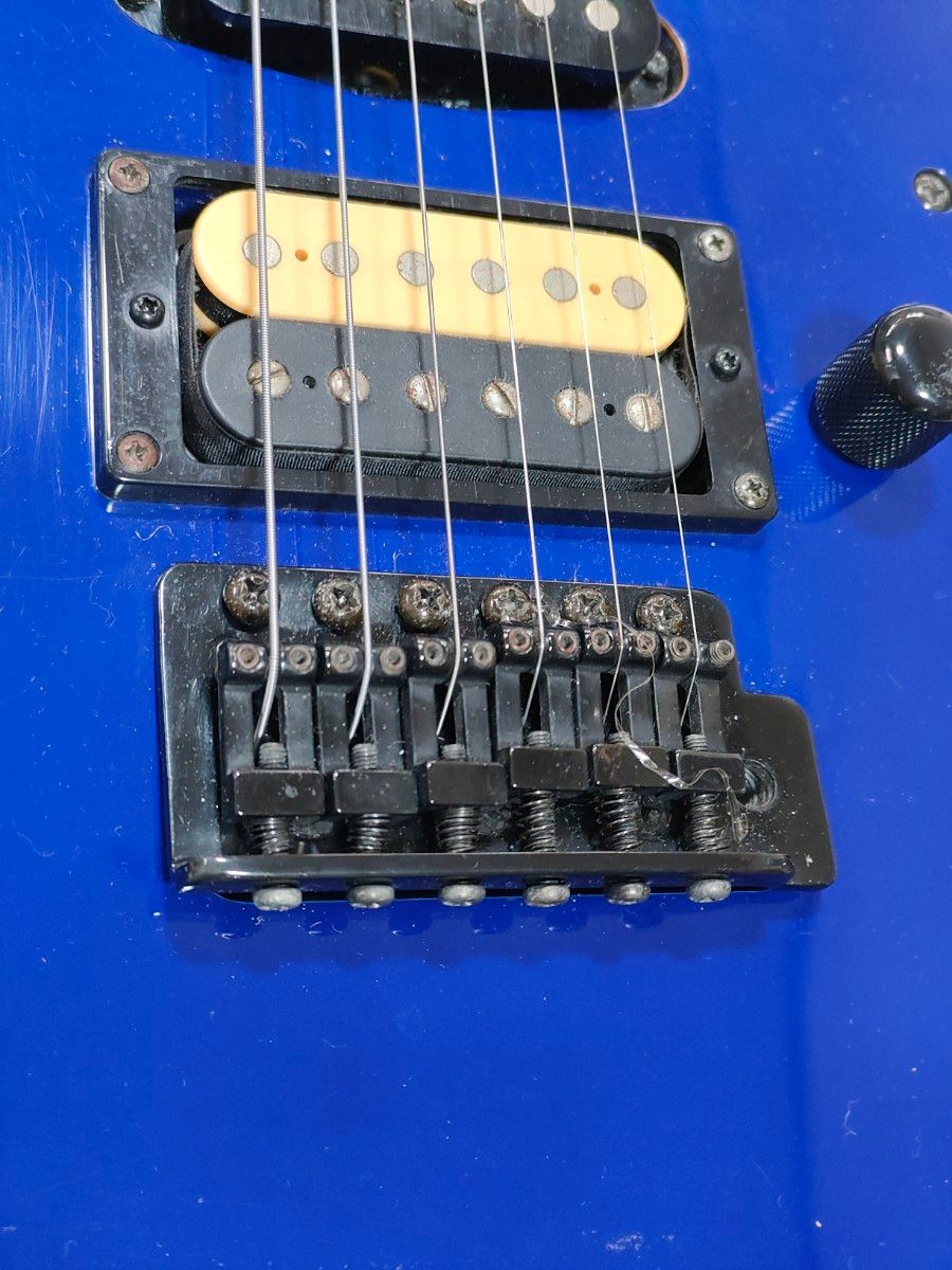 値下げフェンダージャパンのフジゲン 製作 anboyエレキギター色ブルー