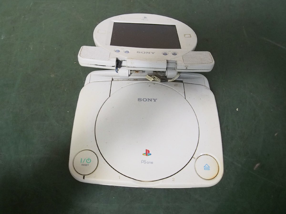 ☆【1W0508-10】 SONY ソニー PlayStation プレステ SCPH-100 ジャンク_画像2