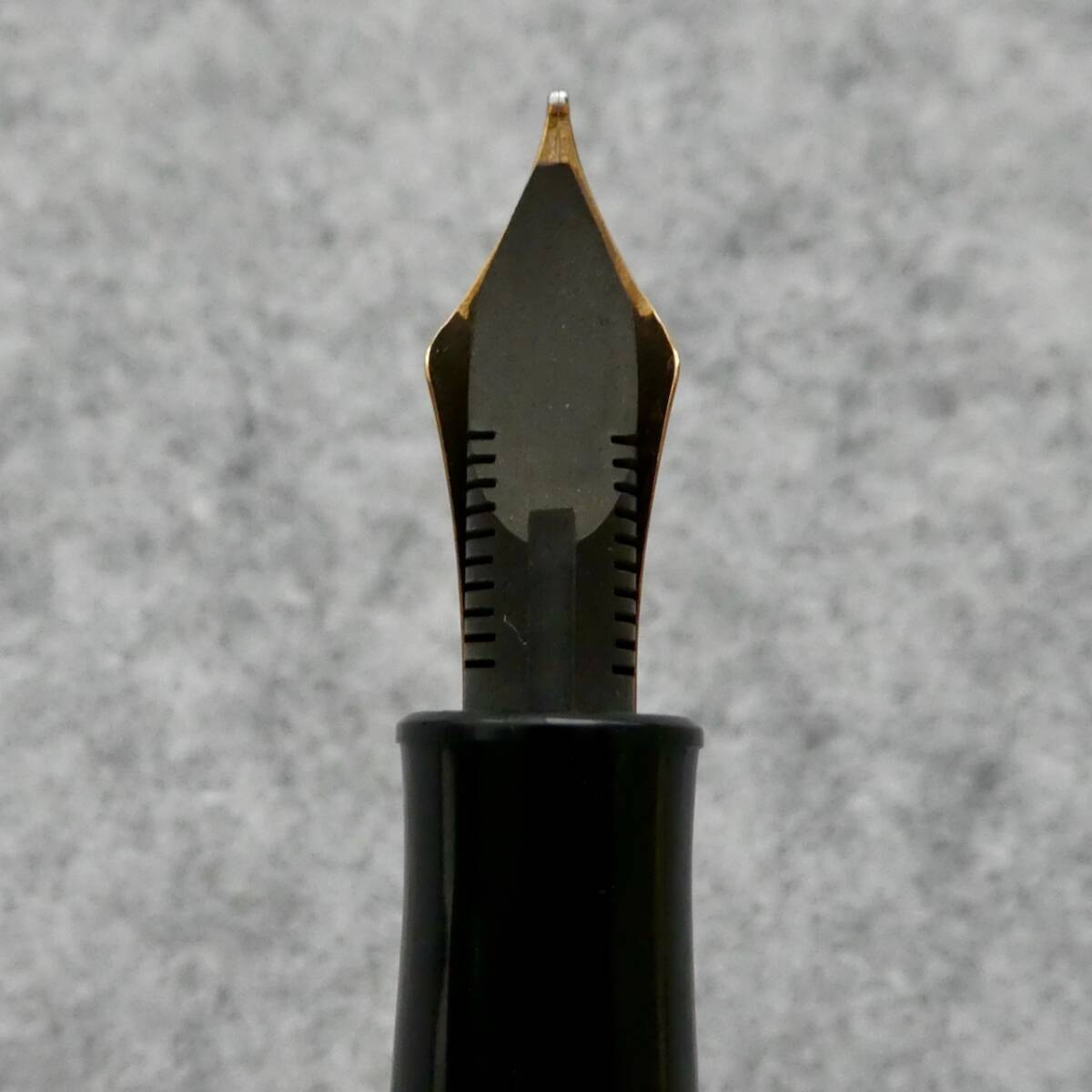 プラチナ万年筆 #3776 スタンダード 14K 太字 エボナイト製ペン芯の画像6