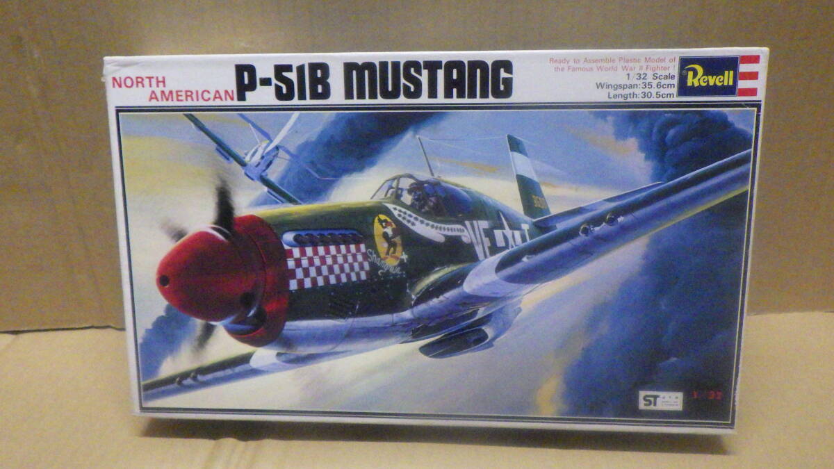 016 Revell レベル 1/32 ノースアメリカン P-51B ムスタング MUSTANG 未組立 未使用品 現状品の画像1