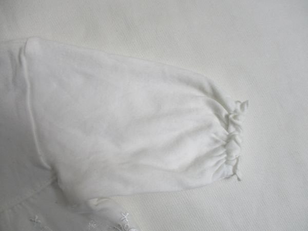 BF661【(有)プチファミ】レーススカート風付き　半袖　ショートオール　女児　白　50－60_画像4