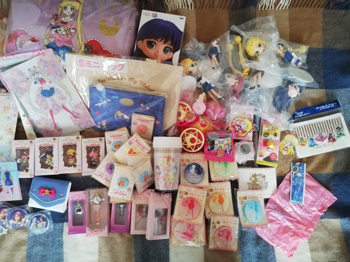 1 иен ~ Sailor Moon товары много Q pohs Kett ga коричневый Samantha Thavasa самый жребий мягкая игрушка жестяная банка значок месяц .... приз 