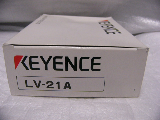 ★特価！新品★ KEYENCE LV-21A レーザーセンサアンプ _画像1