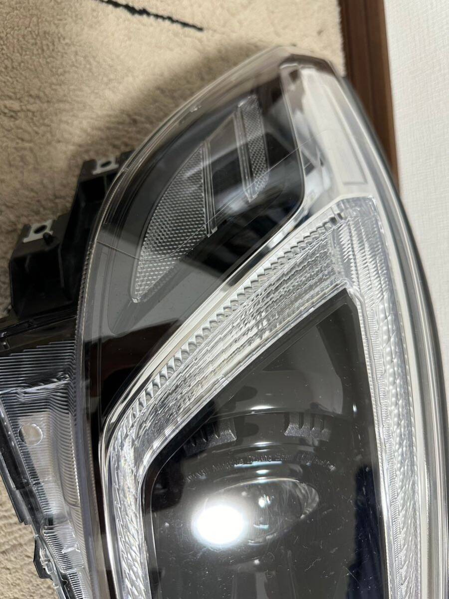 スバル 右ヘッドライト フォレスター LED SKの画像2