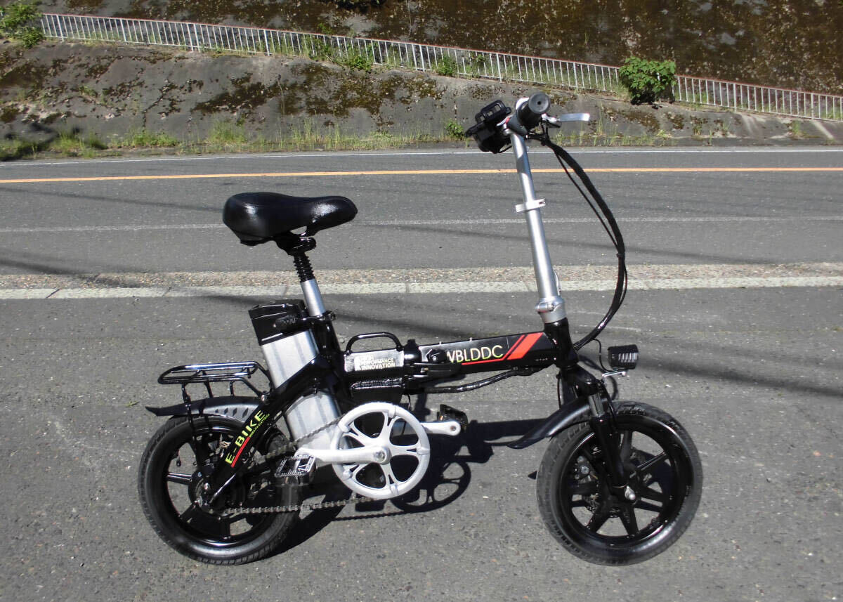 1円～WBLDDC ディスク式 MTB 折り畳み電動自転車 48V 8.8Ah 14インチ 黒色 E-BIKE 動作確認済 5434_画像1