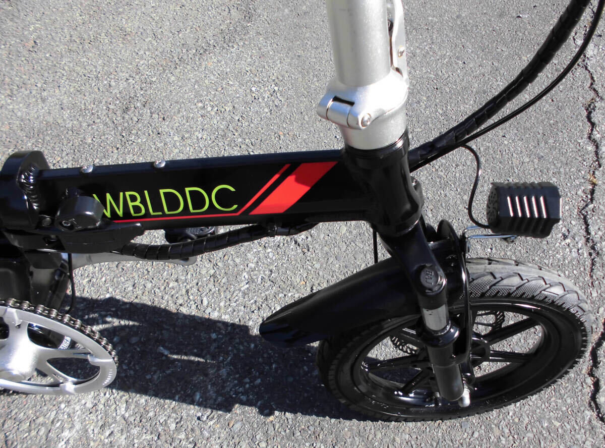 1円～WBLDDC ディスク式 MTB 折り畳み電動自転車 48V 8.8Ah 14インチ 黒色 E-BIKE 動作確認済 5385の画像5