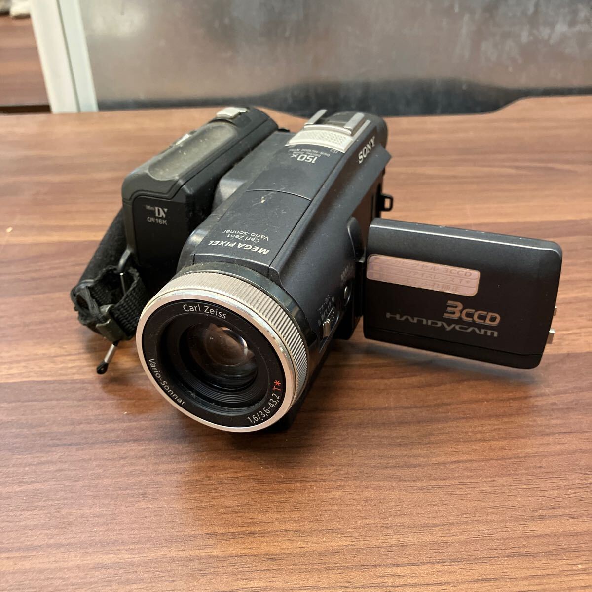 SONY デジタルビデオカメラ ソニー レコーダー DCR-HC1000 2004年製 デジカメ デジタル カメラ ハンディカム カメラマン 撮影 Panasonic _画像1