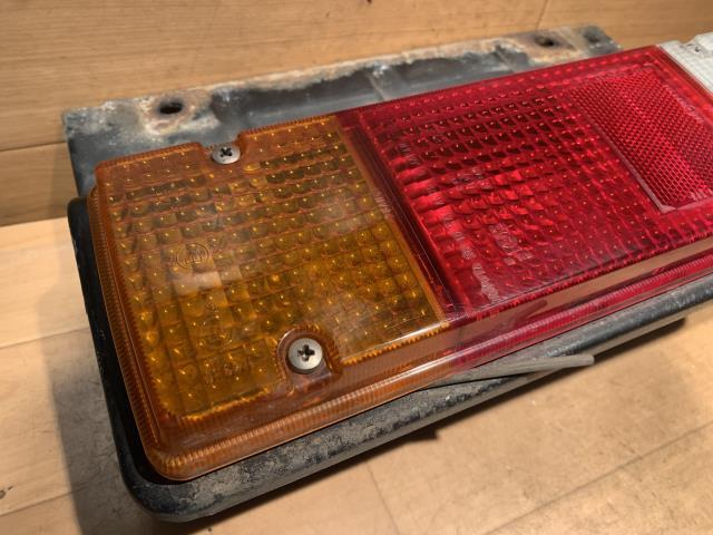 ダイナ BDG-XZU388 左テールランプ 81560-37270 :: Yahoo ダイナ BDG-XZU388 左テールランプ 81560-37270 :: Yahoo