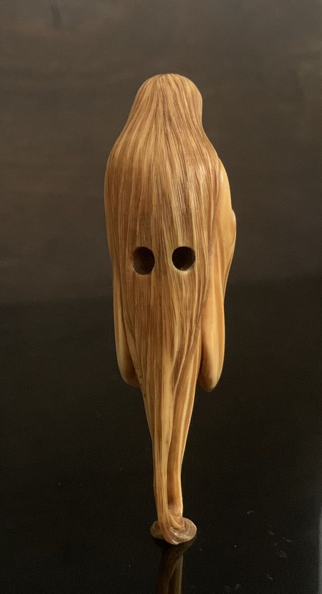  за границей музей экспонирование произведение [..] netsuke Ishikawa свет Akira . новое время netsuke .. предмет .. популярный есть . материал альбом с иллюстрациями размещение произведение 