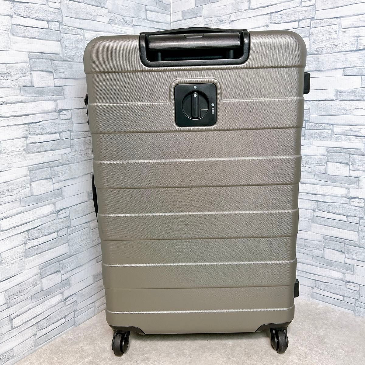 無印良品 MUJI ハードキャリーケース 60L シボ加工 希少モデル 無印良品 MUJI ハードキャリーケース 60L シボ加工 希少モデル