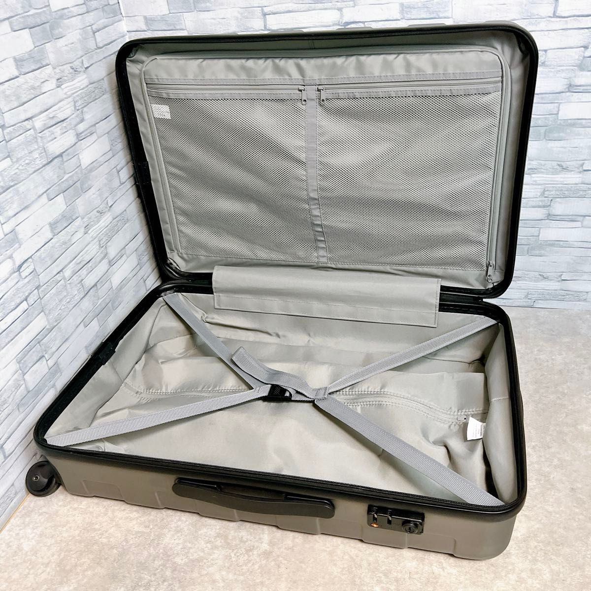 無印良品 MUJI ハードキャリーケース 60L シボ加工 希少モデル 無印良品 MUJI ハードキャリーケース 60L シボ加工 希少モデル