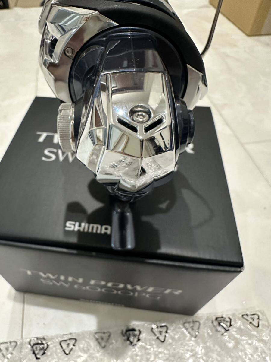 美品　一度使用のみ　シマノ 21 ツインパワー SW 6000PG (2021年モデル) スピニングリール _画像7