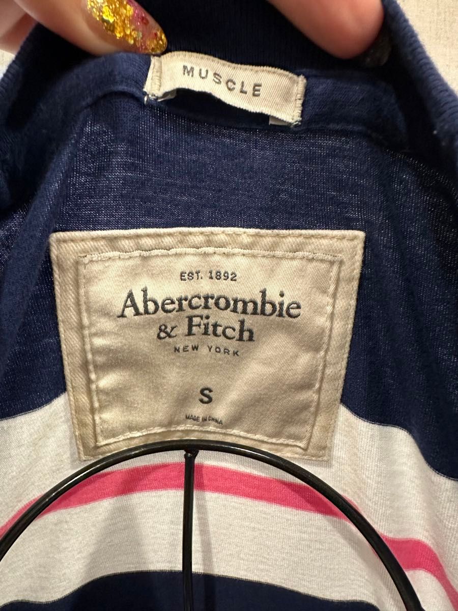 Tシャツ　Abercrombie & Fitch　アバクロ　ボーダー　半袖　Sサイズ　カットソー