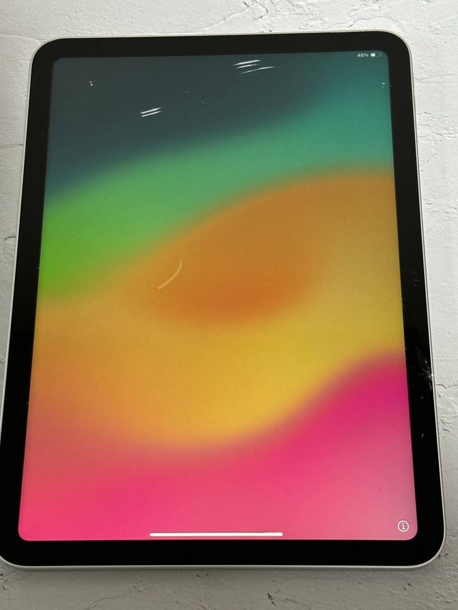 iPad 第10世代 Wi-Fiモデル 256GB シルバー 画面割れ sku02_画像1