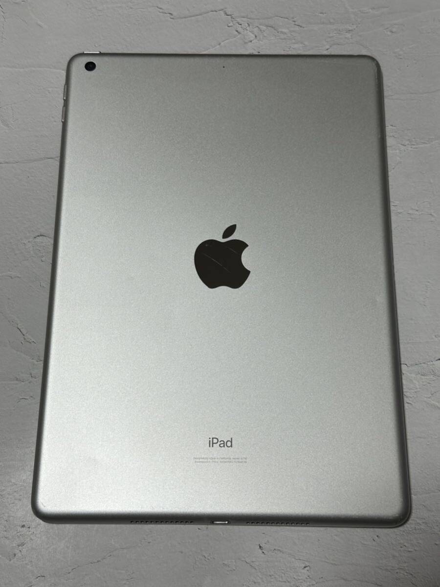 iPad 7 поколение 32GB Wi-Fi модель серебряный sku03