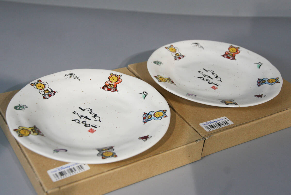  unused goods Winnie The Pooh flat plate 2 pieces set plate plate Lucky Cat Pooh Disney