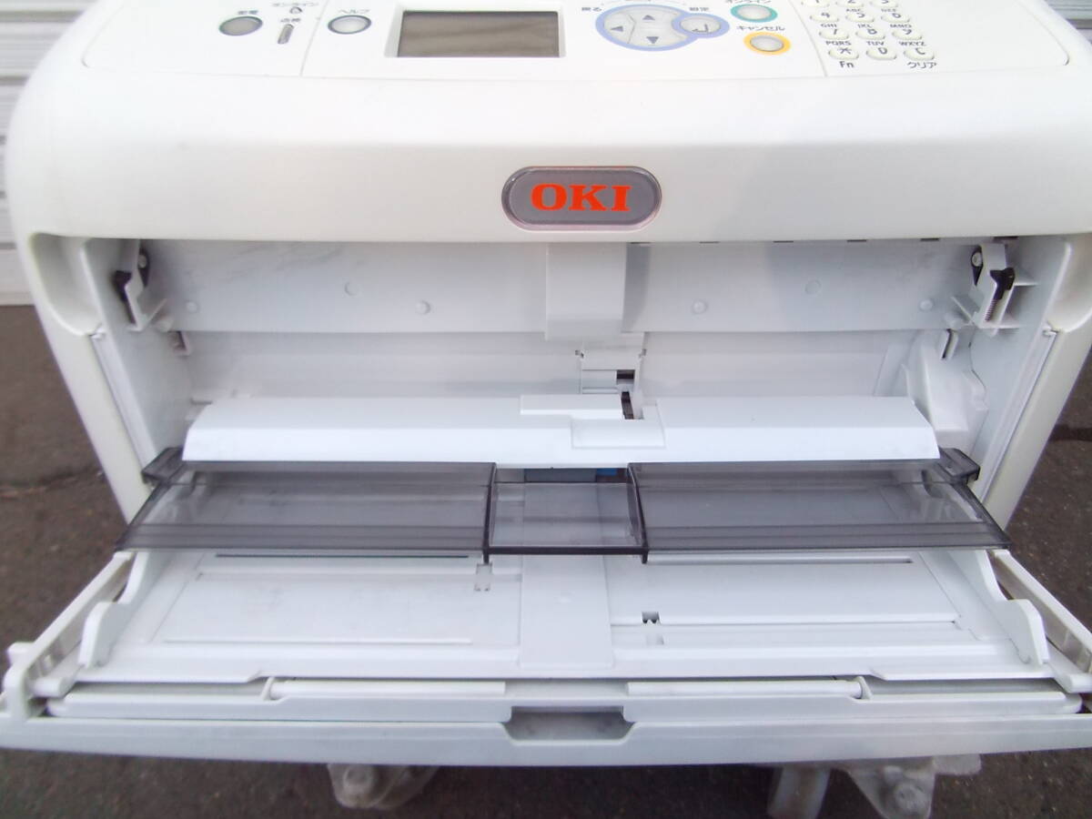 21,178 листов OKI A3 соответствует цветной лазерный принтер -COREFIDO C811dn б/у товар 