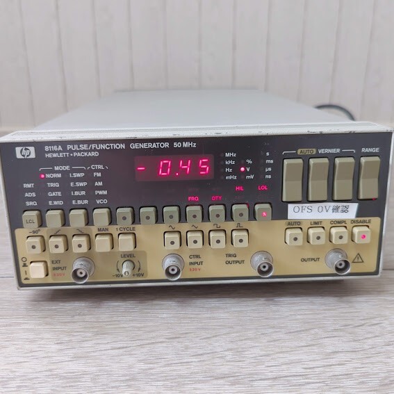 B.片方脚なし HP PULSE/FUNCTION GENERATOA 8116A　パルス ファンクション・ジェネレータ　1mHz～50MHz 現状品_画像7