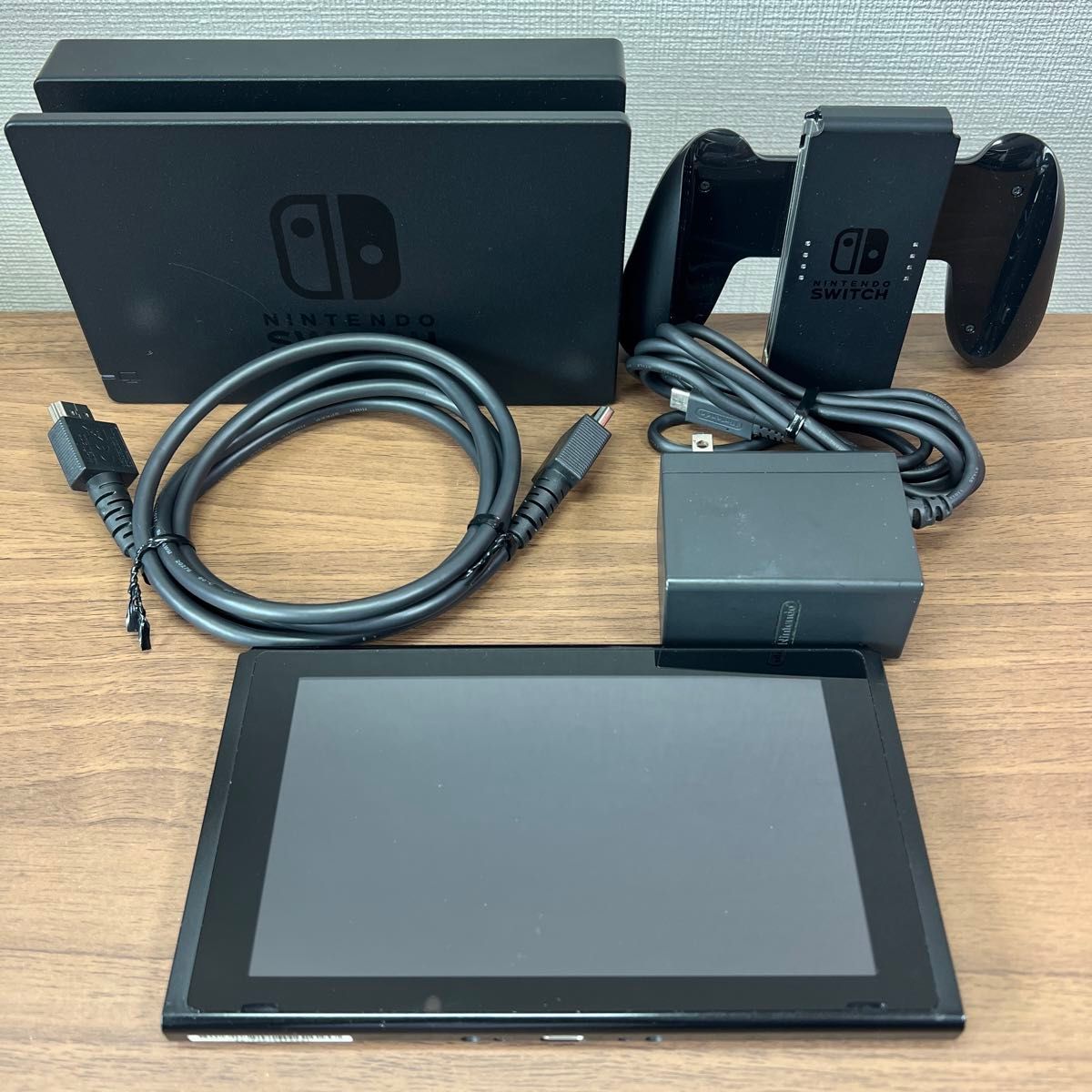 画面良好・動作確認済 Nintendo Switch HAD バッテリー強化型 画面良好・動作確認済 Nintendo Switch HAD バッテリー強化型