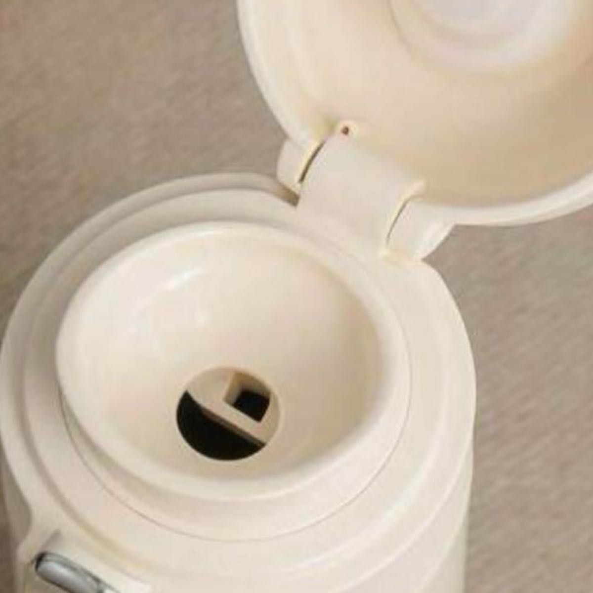 スヌーピー　水筒　新品未使用　300ml 保冷　保温