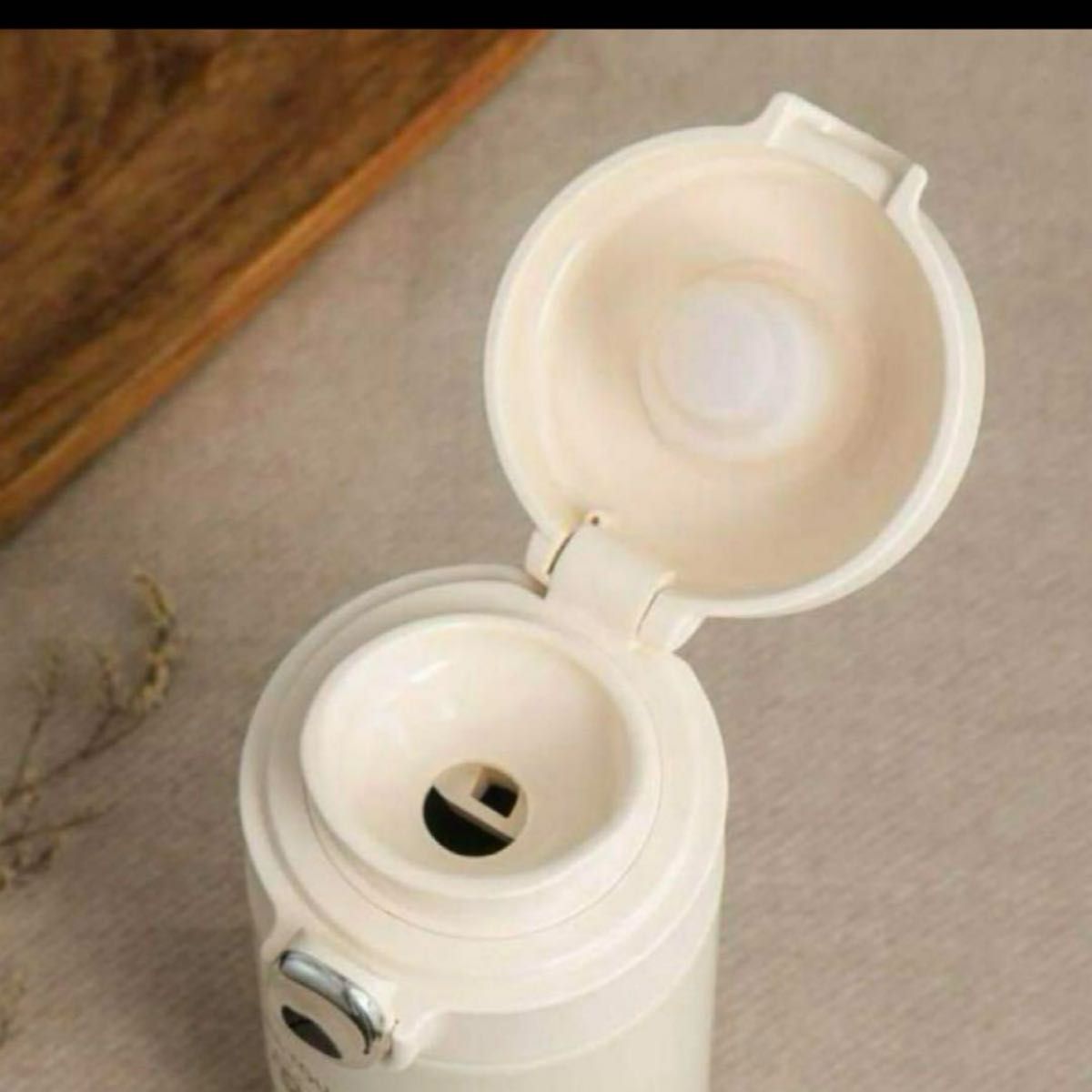 スヌーピー　水筒　新品未使用　300ml 保冷　保温　お値下げ不可　大人気