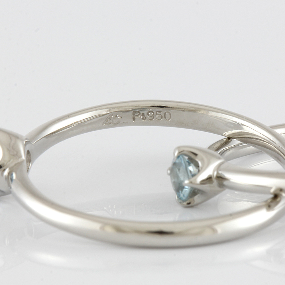 4℃ ... Pt950  кольцо    кольцо   10 номер   2... Pt950 платиновый    серебристый   подержанный товар   товар в хорошем состоянии  ... снижение цены ...37-OF