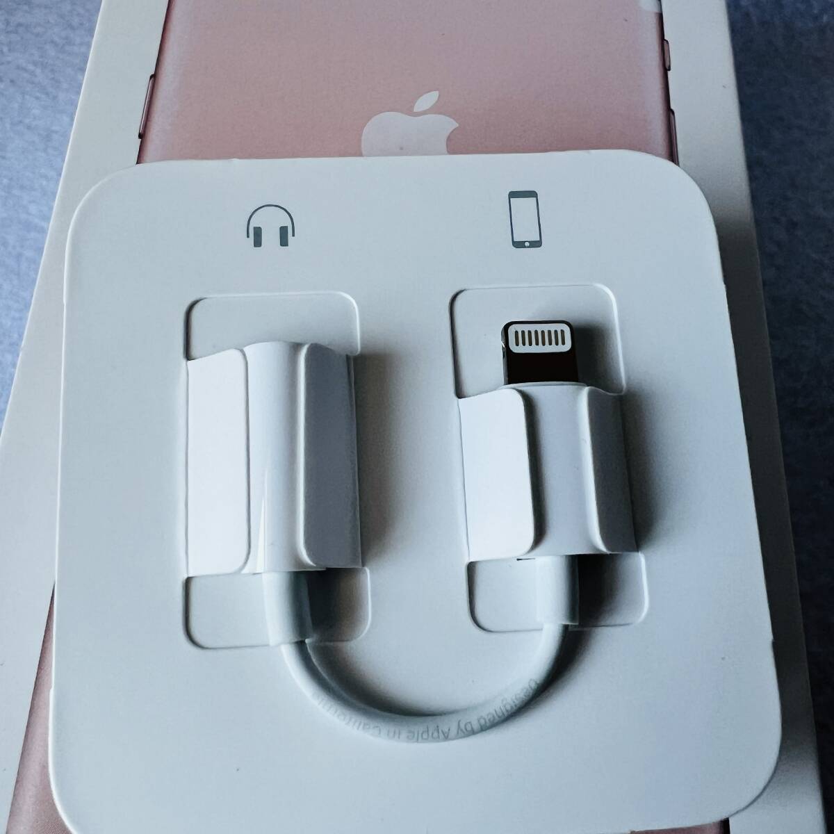 【空箱】　Apple　iPhone7　ヘッドホン・シール・SIMピン付き　【ジャンク】_画像5
