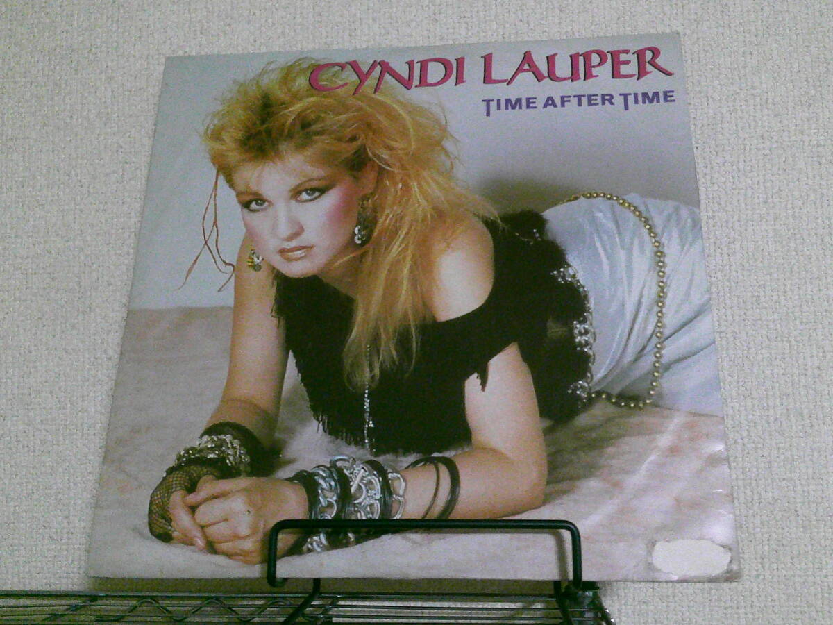 UK12' Cyndi Lauper/Time After Time/Girls Just Want To Have Fun-Extended Version 　*ジャケット画像要確認_*ジャケ右下がれ有