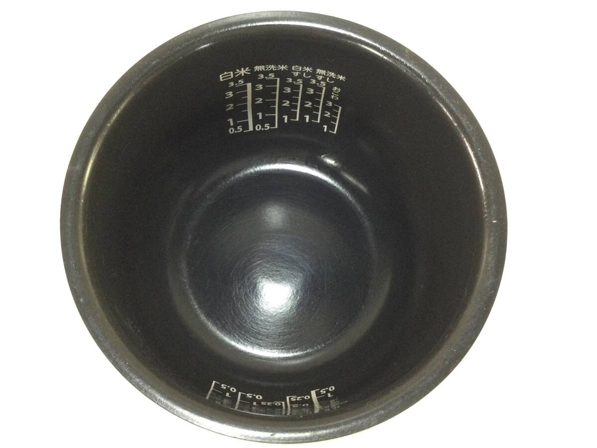 【348】中古 3.5合炊き/2023年製★TOSHIBA RC-6PXR 圧力IHジャー 炊飯器 東芝_画像4