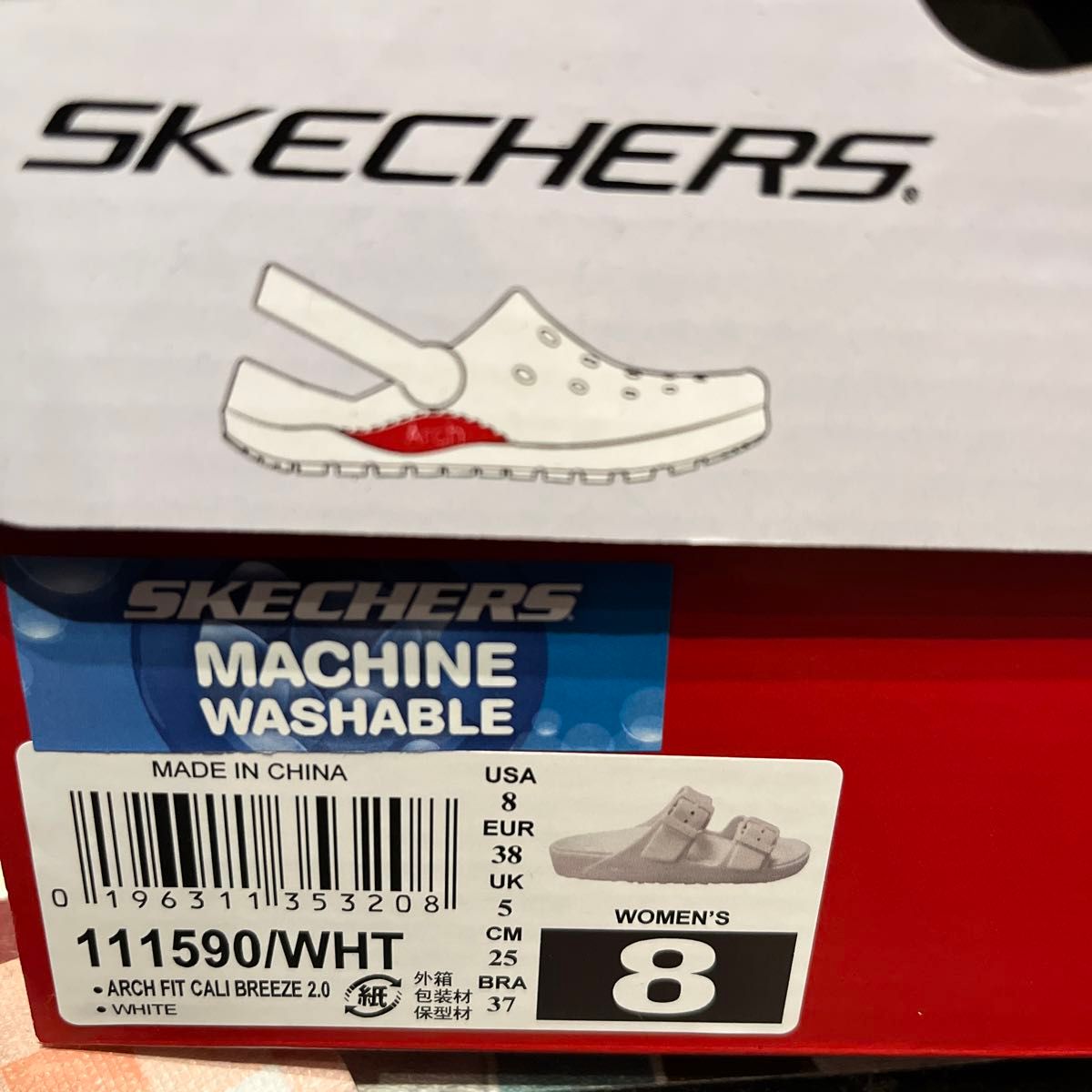 新品 25cm スケッチャーズ　サンダル　白　アーチフィット SKECHERS スポーツサンダル　シャワーサンダル