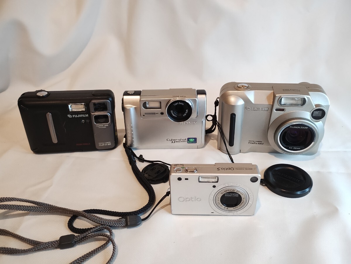  コンパクトデジタルカメラFUJIFILMCLIP-IT80Finepix600z SONYDSC-F55VPENTAXoptioS ジャンク品まとめて デジカメコンデジの画像1