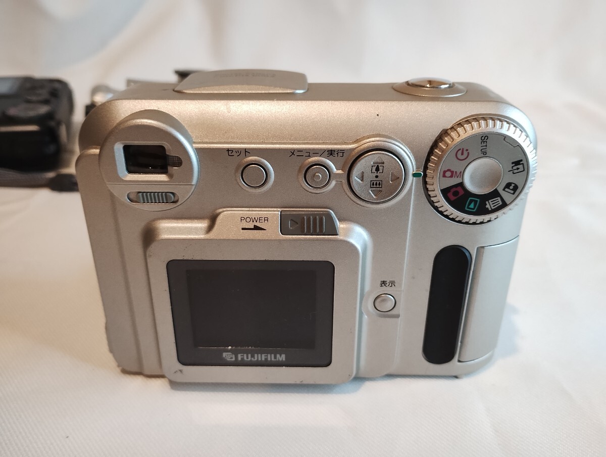 コンパクトデジタルカメラFUJIFILMCLIP-IT80Finepix600z SONYDSC-F55VPENTAXoptioS ジャンク品まとめて デジカメコンデジの画像9