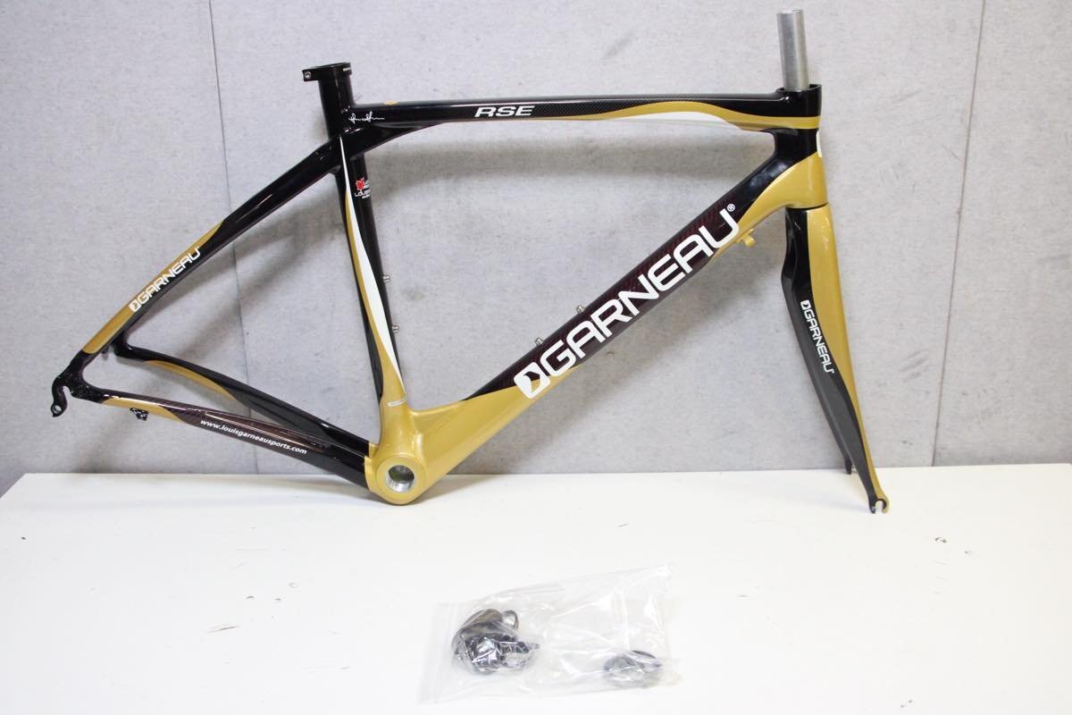 Yahoo!オークション - GARNEAU ガノー LGS-RSE カーボンフレーム Yahoo!オークション - GARNEAU ガノー LGS-RSE カーボンフレーム