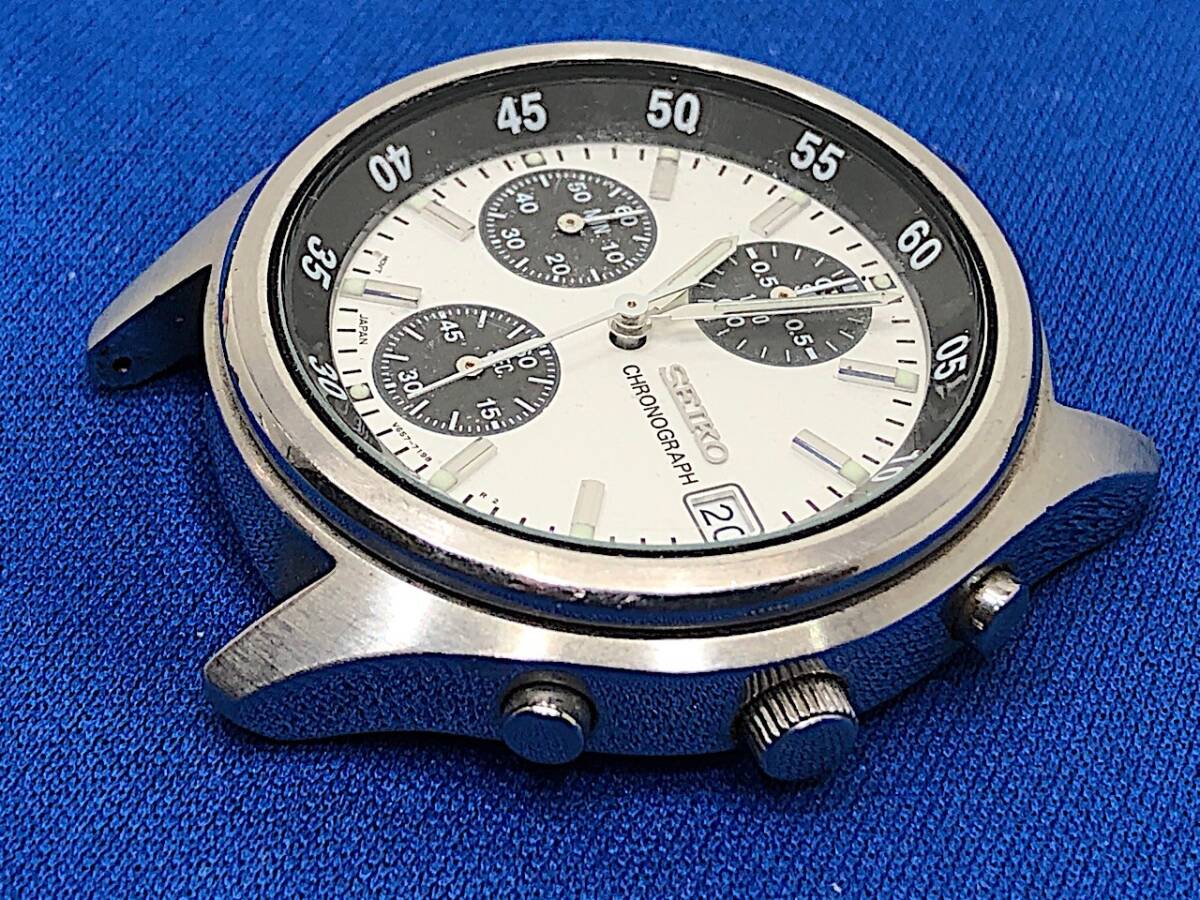 4/202【ジャンク】 SEIKO 腕時計 クロノグラフ V657-7100 ホワイト文字盤 トップのみ(ベルト無し) セイコー_画像2