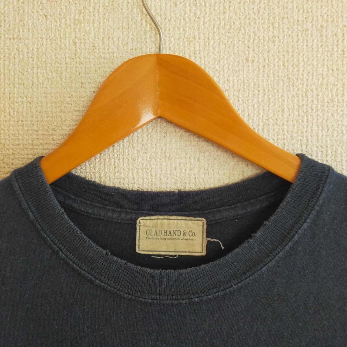 GLAD HAND グラッドハンド ステンシルプリント ポケットTシャツ GLAD HAND グラッドハンド ステンシルプリント ポケットTシャツ