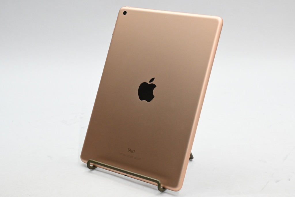 [中古]Apple iPad (第6世代) Wi-Fiモデル 128GB ゴールド MRJP2J/A_画像3