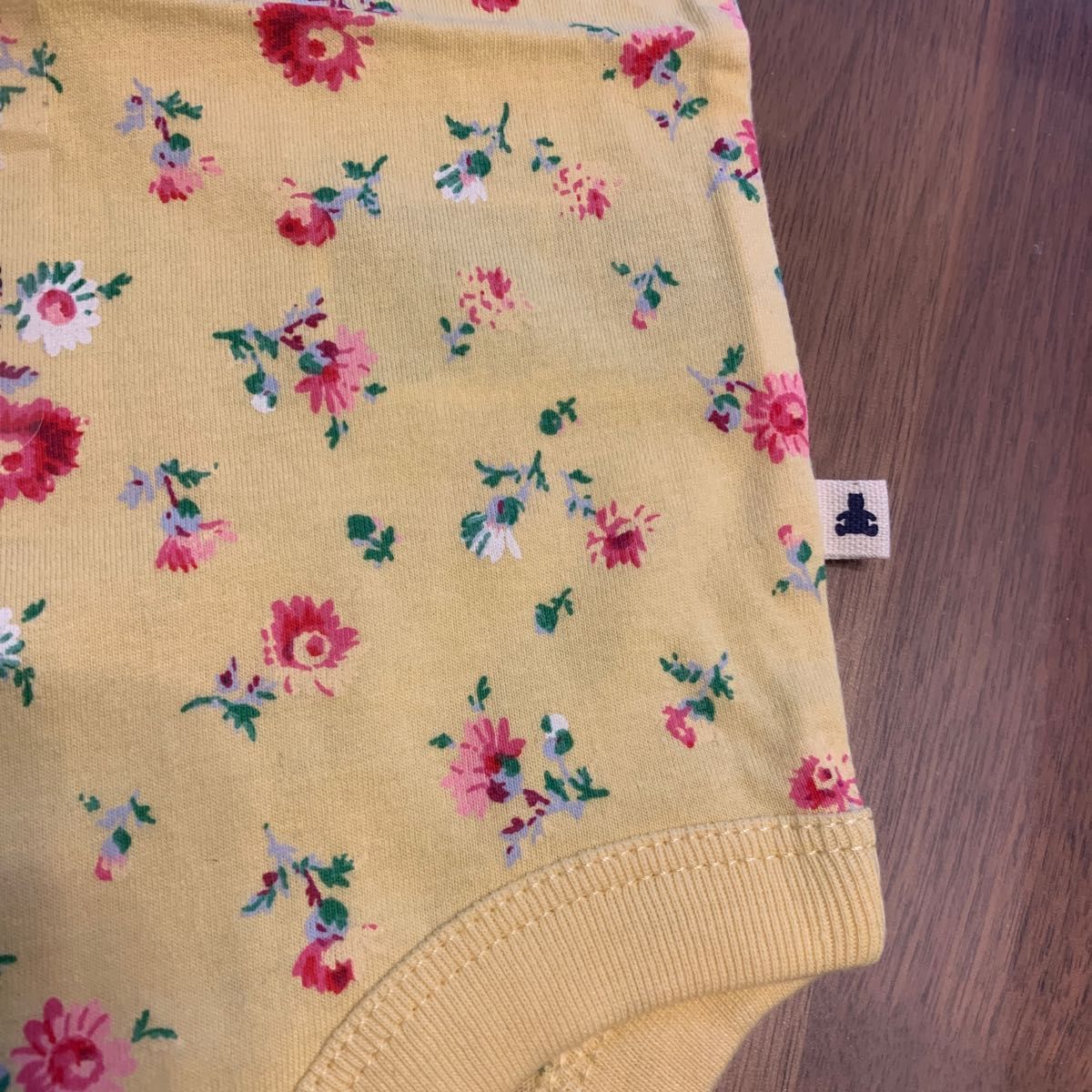 【新品】baby GAP  ベビー ギャップ 肩フリル ロンパース 肌着 ノースリーブ ボディシャツ 花柄 女の子 80cm