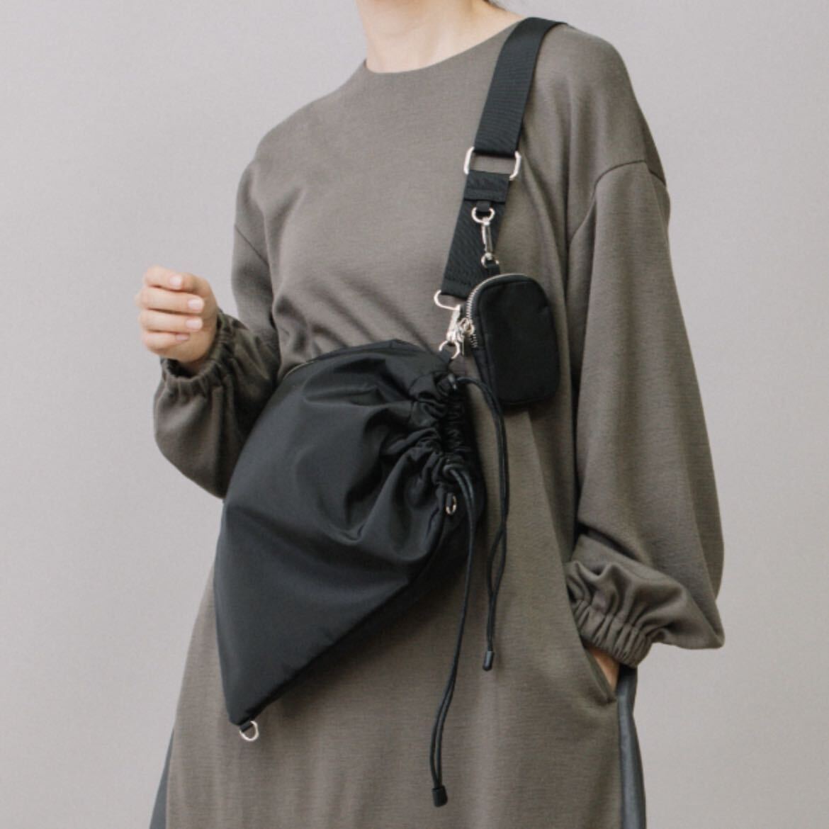  Mu nikmunich{Direction to get mosh} bright tsu il draw -stroke ring shoulder bag body back diagonal .. bag pouch 