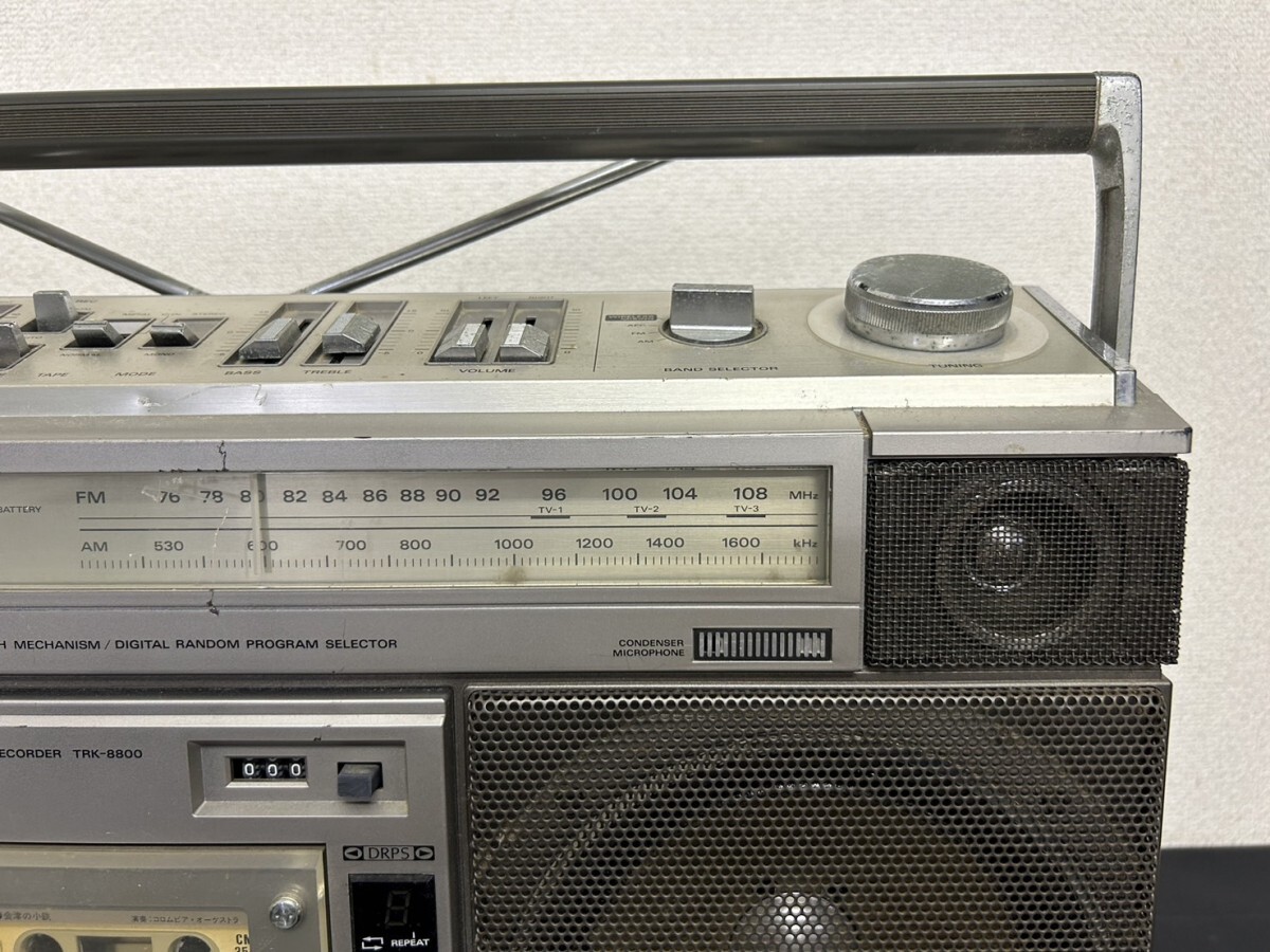 A3 HITACHI 日立 TRK-8800 ラジカセ カセットデッキ オーディオ機器 通電確認済み 音出しOK 昭和レトロ 現状品の画像5