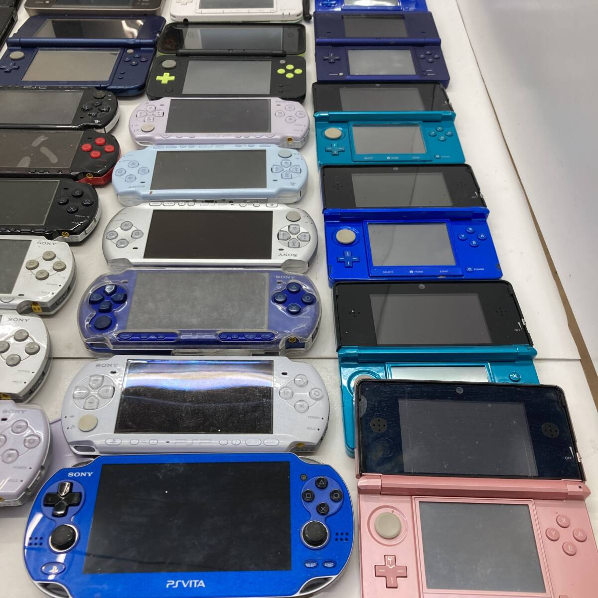 【１円～】ジャンク ゲーム機本体 まとめ売り ニンテンドースイッチ/PSP/コントローラー/DS/3DSLL 【ジャンク品】の画像10