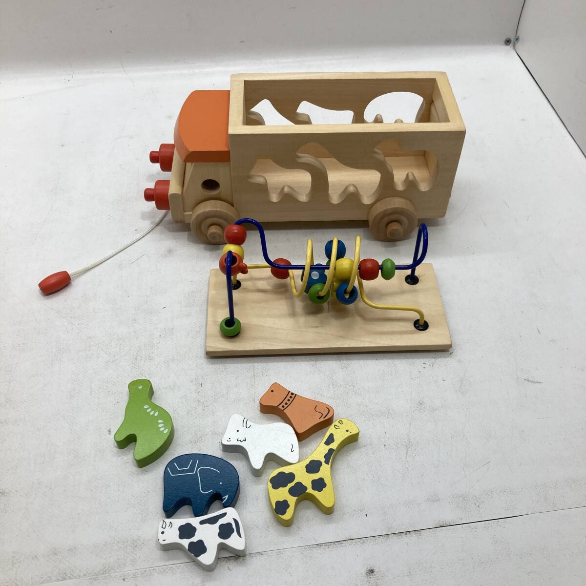 [1 jpy ~] for infant toy set sale animal beads bus type . puzzle loading tree wooden [ secondhand goods ]
