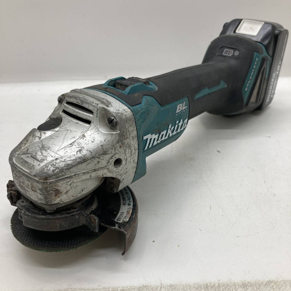 【1円～】Makita マキタ 充電式ディスクグラインダ GA404DN [バッテリ BL1860B 付] 電動工具 DIY 職人 大工【中古品】_画像1