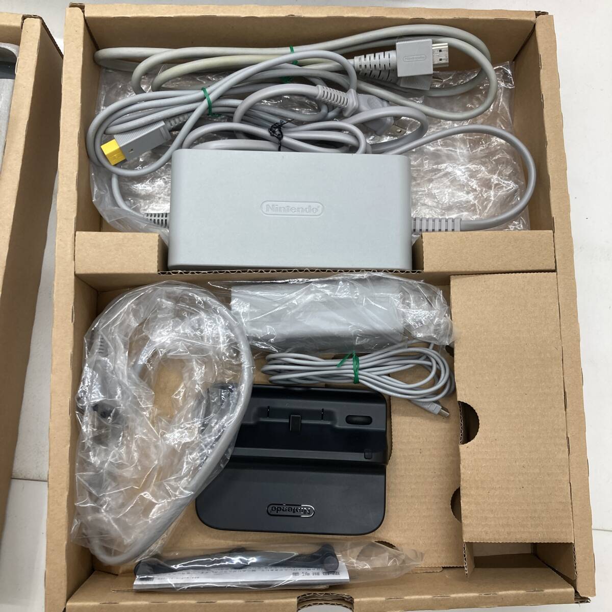 [1 jpy ~] Nintendo Wii U Family premium set 32GB Kuro game the first period ./ operation verification settled * lack of equipped [ secondhand goods ]