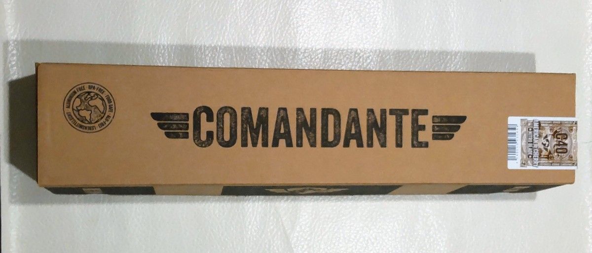 COMANDANTE (コマンダンテ)C40 MK4 購入時の梱包箱