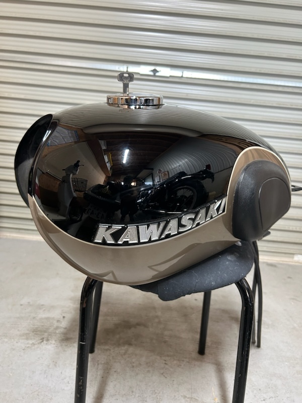 Yahoo!オークション - W650 ノーマルタンク 純正ガソリンタンク Yahoo!オークション - W650 ノーマルタンク 純正ガソリンタンク