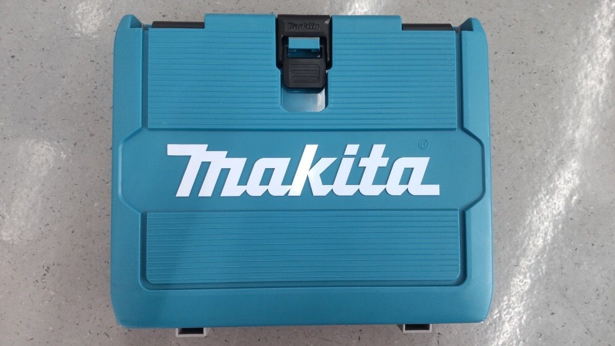 マキタ 充電式インパクトドライバー  TP131DRGX